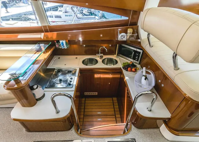 Anima Maris Yacht *