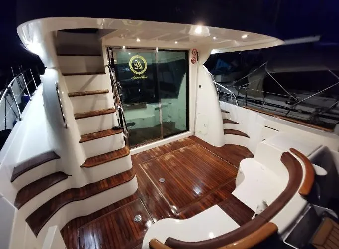 보트호텔 Anima Maris Yacht