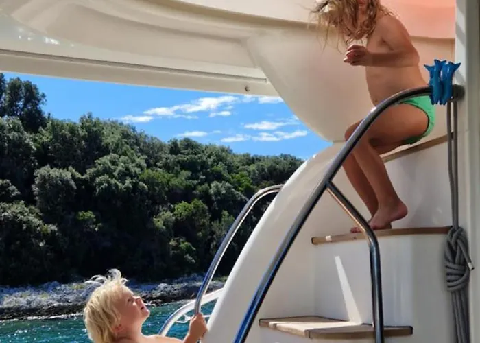 Anima Maris Yacht 우마그