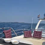 Anima Maris Yacht 船屋 *