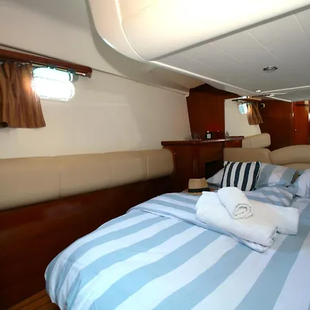 Hotel na wodzie Anima Maris Yacht *